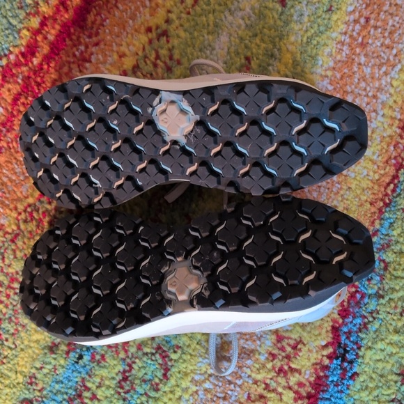 🎵 Vasque Here Low Everyday Shoes - Women's 9.5🎵 - Picture 4 of 7